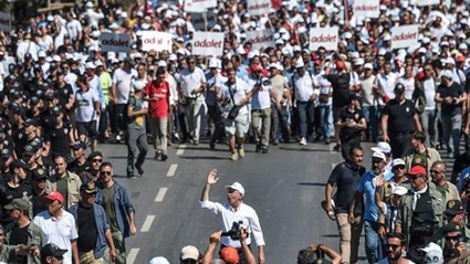 غاندي تركيا: مسيرة